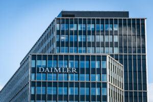 Daimler AG und Mercedes-Benz AG bedanken sich mit Rekordergebnisbeteiligung bei Beschäftigten