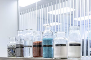 Mercedes-Benz etabliert nachhaltiges Batterierecycling: Eigene Recyclingfabrik startet 2023