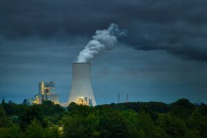 Deutschland verlängert AKW-Laufzeiten - Bill Gates und Warren Buffett steigen ein