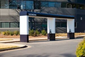 Siemens und Nexii präsentieren einfaches und nachhaltiges E-Auto-Ladeinfrastrukturkonzept